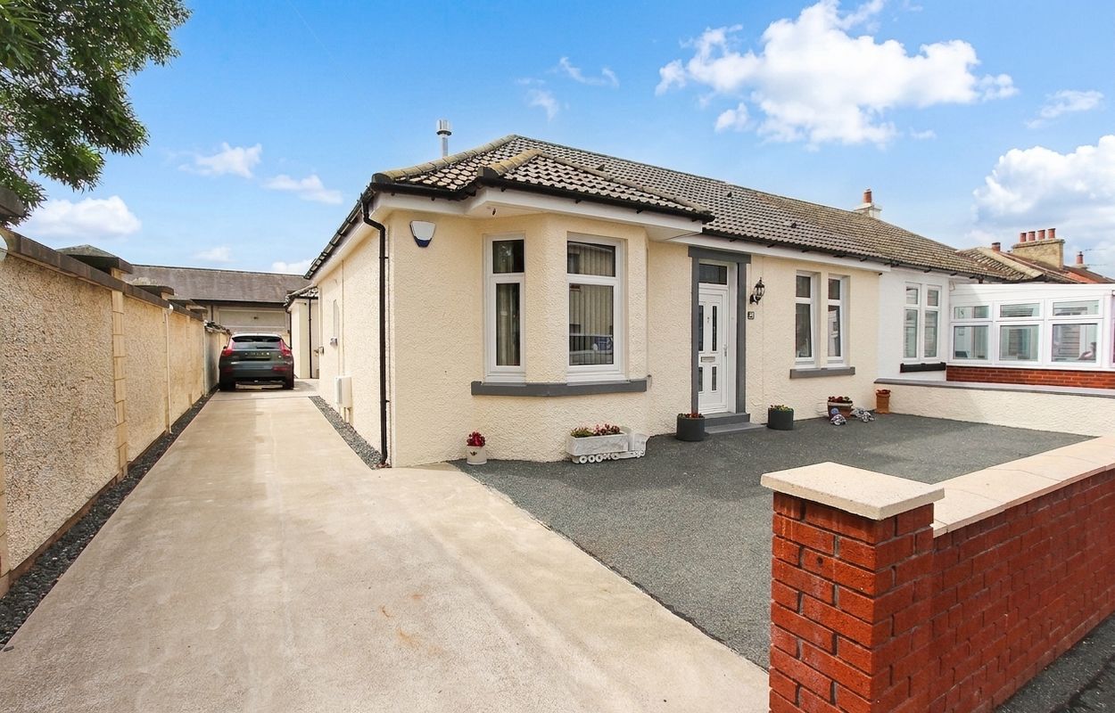 Photograph of 25 Royal Avenue, Stranraer