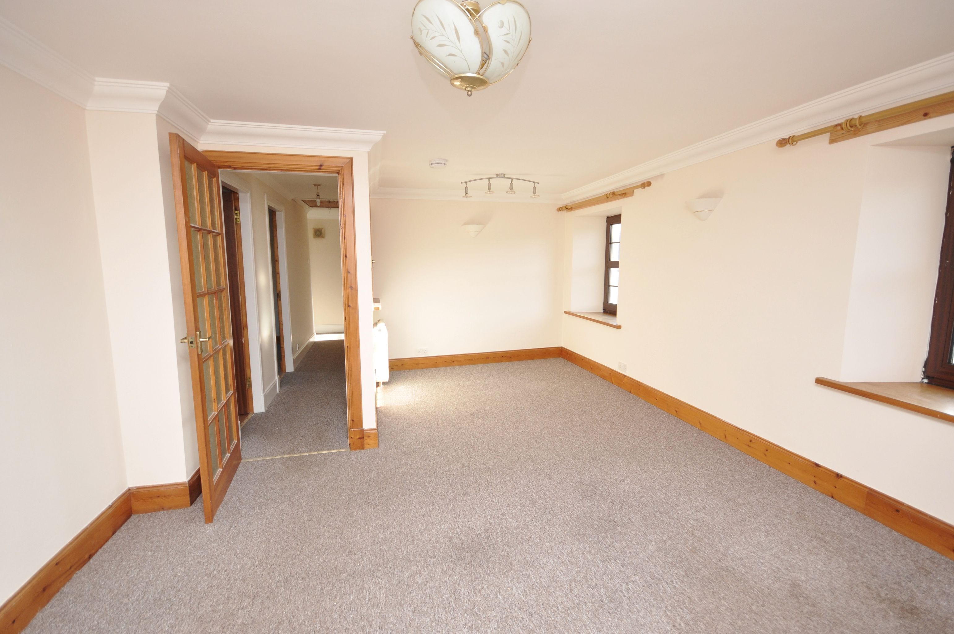 For Sale 37 Main Street, Kirkcolm TO LET £375