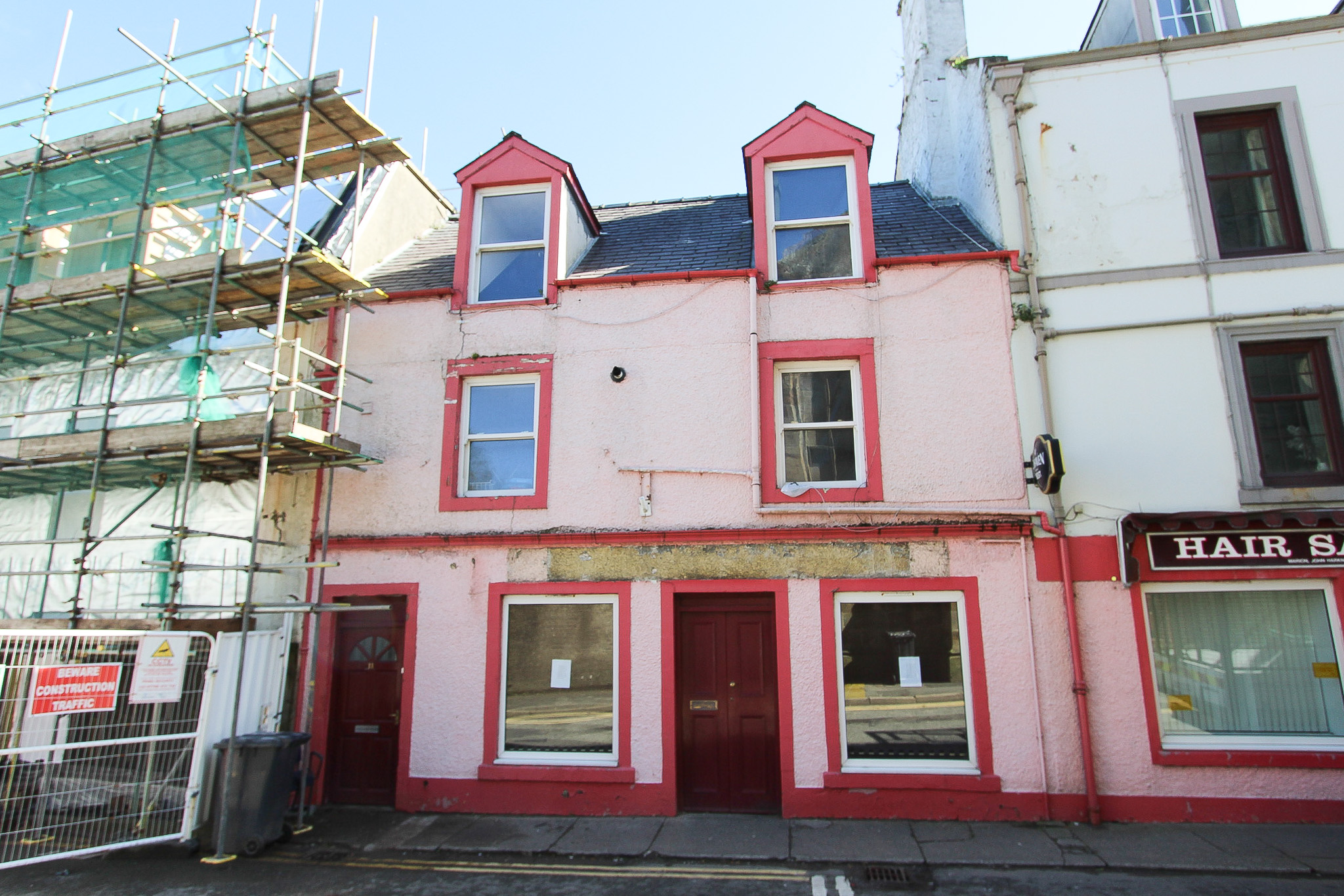 Photograph of Marion's Salon with flat above, 15 Church Street, Stranraer